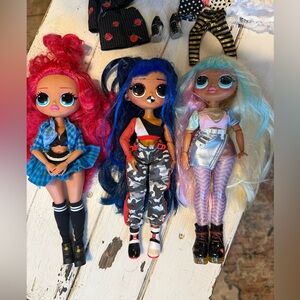 LOL OMG Dolls  – 3 Doll Bundle With Extra Clothes